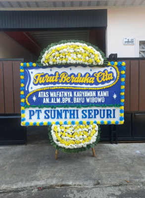 Papan Bunga Duka di Tegalmaja