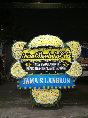 Papan Bunga Duka di Tegalmaja